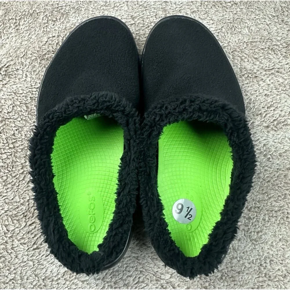 Oofos Oocoozie Black Mule Sherpa Fuzzy Recovery Slippers Men's Size 9.5 NWOB